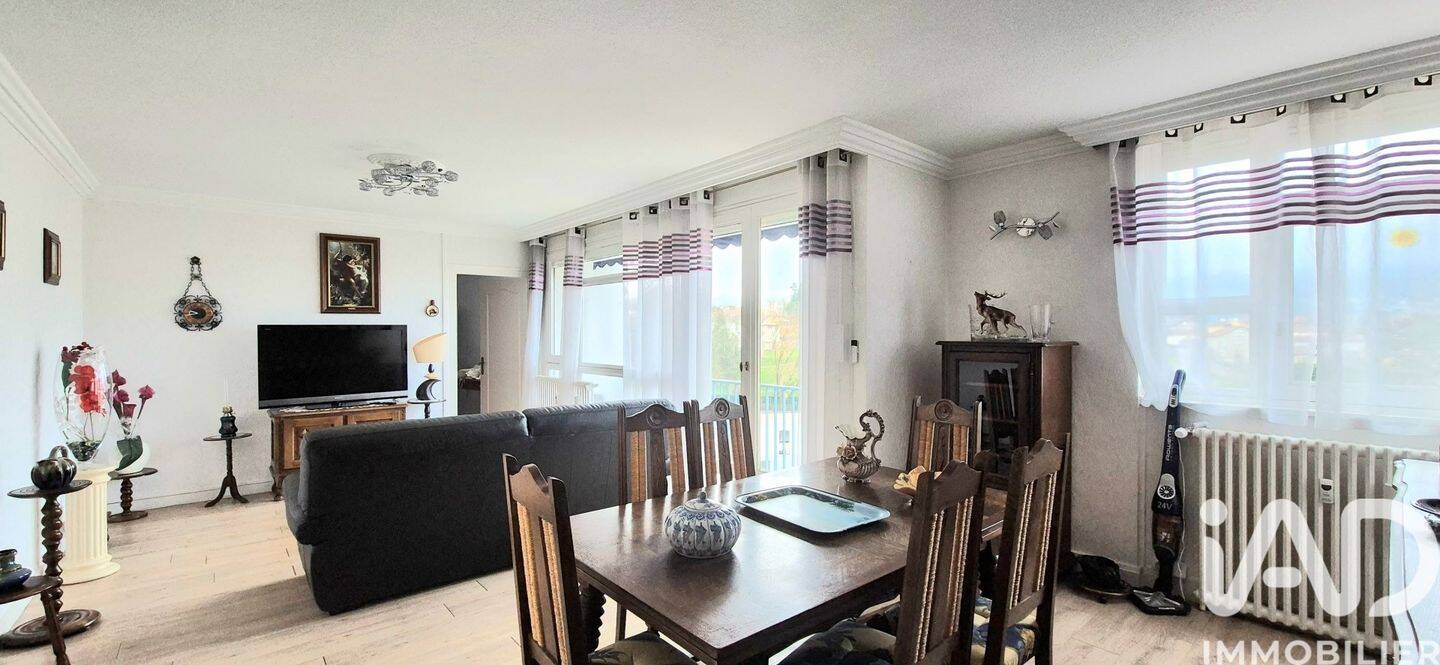 Appartement 3 pièces 64 m² · à Firminy · 64,2 m² · 45 000 €