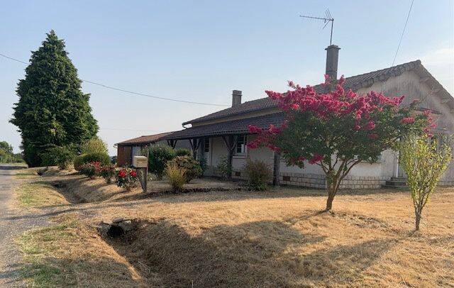 Maison 4 pièces 110 m² · à Montembœuf · 110 m² · 102 000 €