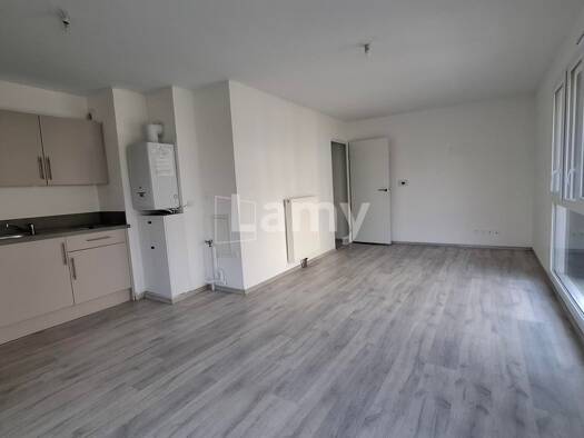 Appartement à louer 835 € 3 pièces 59,3 m² Étage 1/5 Moulins Lille 59000
