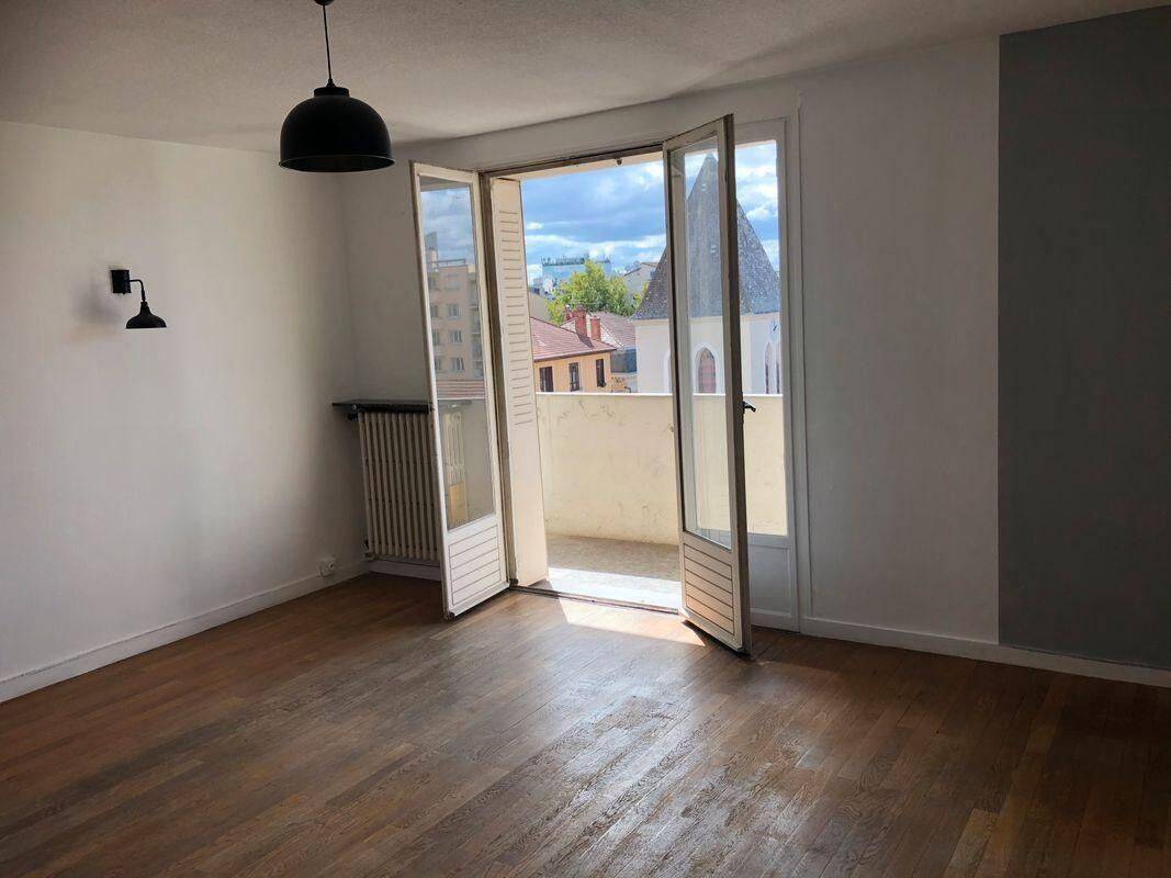 Appartement 3 pièces 71 m² · à Villeurbanne · 71 m² · 1 130 €