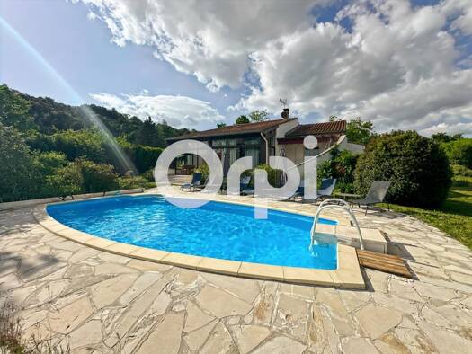 Maison à vendre 473 700 € 5 pièces 4 chambres 167,4 m² 1 519 m² de terrain Vallon-Pont-d'Arc 07150