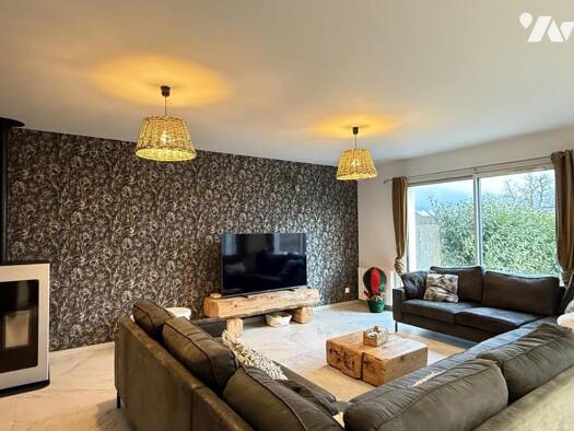 Maison à vendre 315 000 € 5 pièces 3 chambres 135 m² 353 m² de terrain Arbent 01100