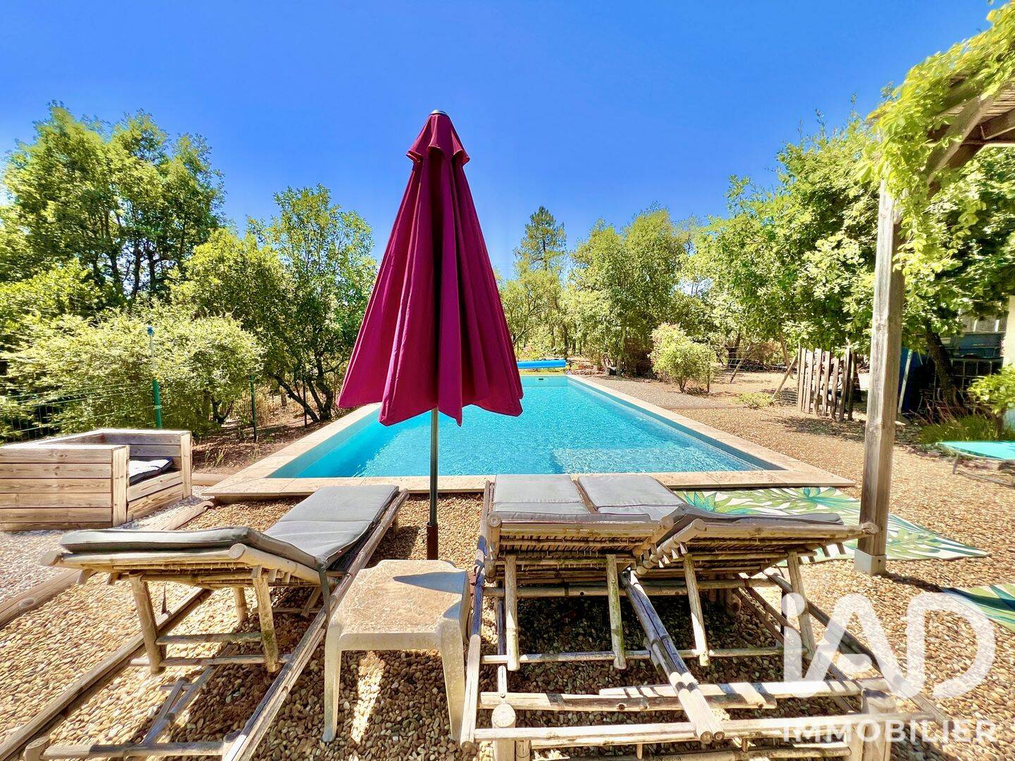 Maison 6 pièces 207 m² · à Saint-Paul-en-Forêt · 207 m² · 820 000 €