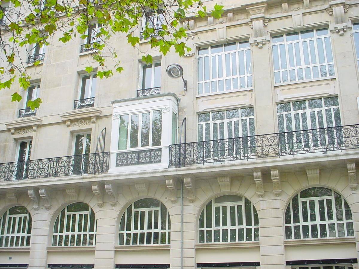 Appartement 2 pièces 57 m² · à Paris 11ème Arrondissement · 57 m² · 1 279 €/mois