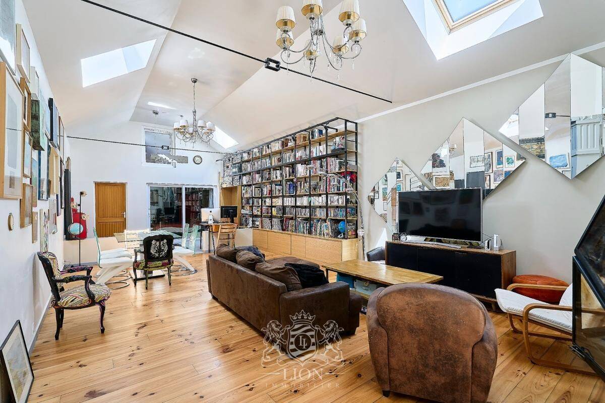 Appartement 4 pièces 166 m² · à Lille · 166 m² · 294 000 €