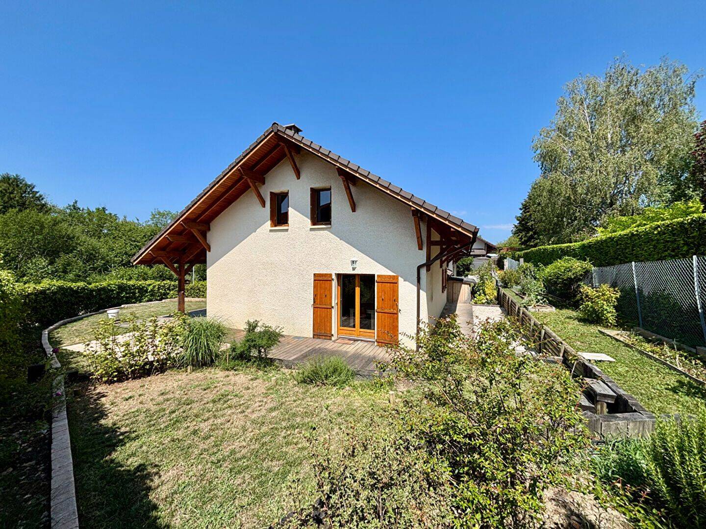 Maison 4 pièces 141 m² · à La Balme-de-Sillingy · 141 m² · 1 990 €