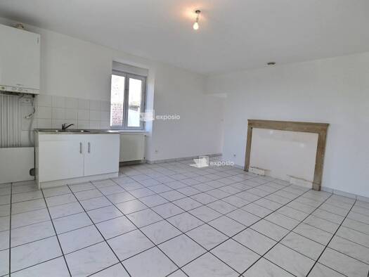 Appartement à louer 410 € 3 pièces 2 chambres 57,7 m² RDC/1 La Ville Cours 69470