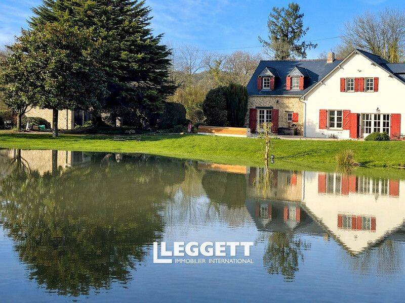 Maison 11 pièces 228 m² · à Sainte-Gemmes-le-Robert · 228 m² · 392 450 €