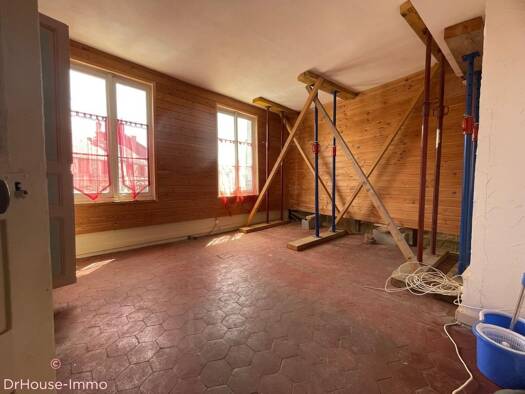 Immeuble à vendre 18 000 € 70 m² Château-Renard 45220