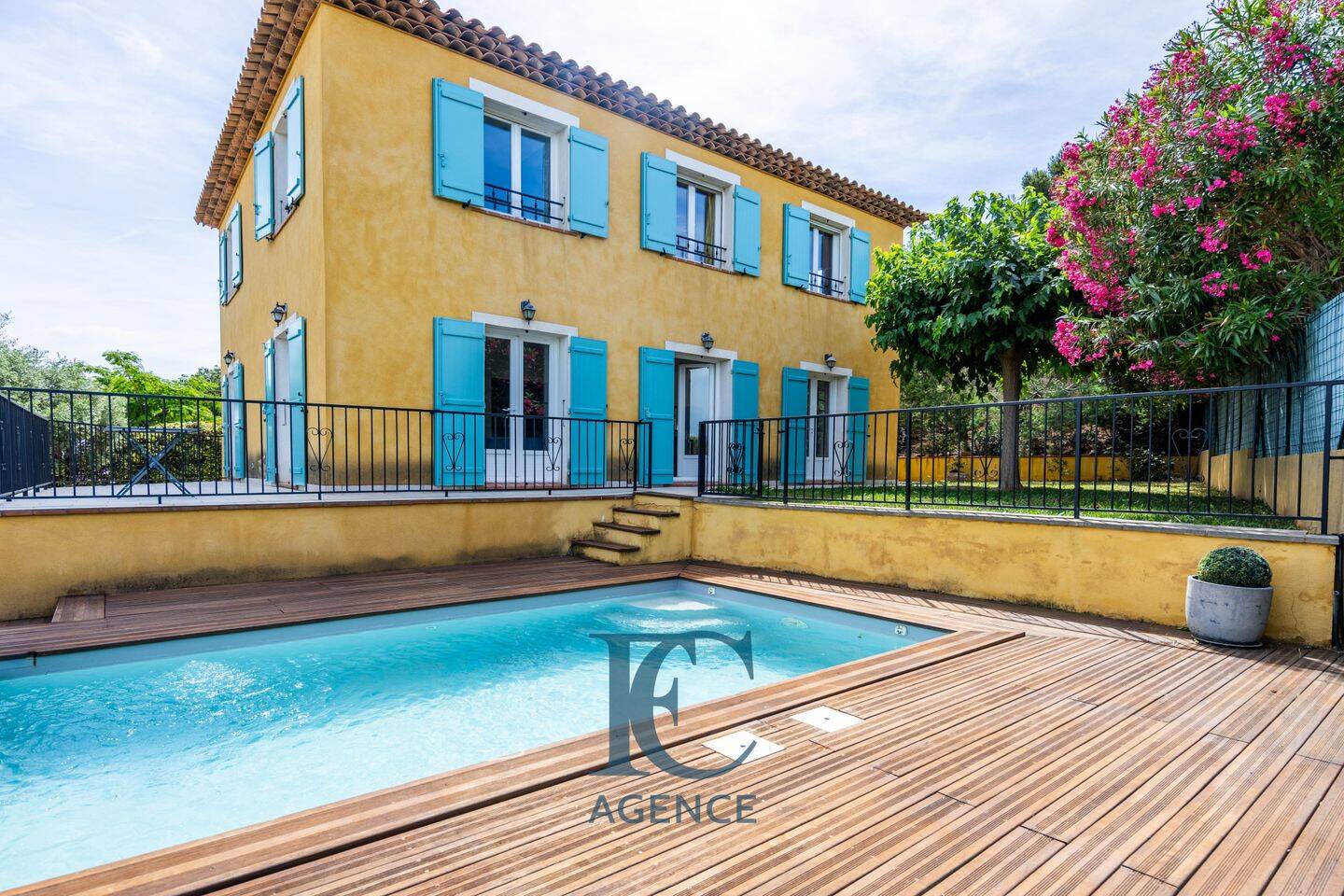 Maison 5 pièces 167 m² · à Six-Fours-les-Plages · 167,3 m² · 863 200 €