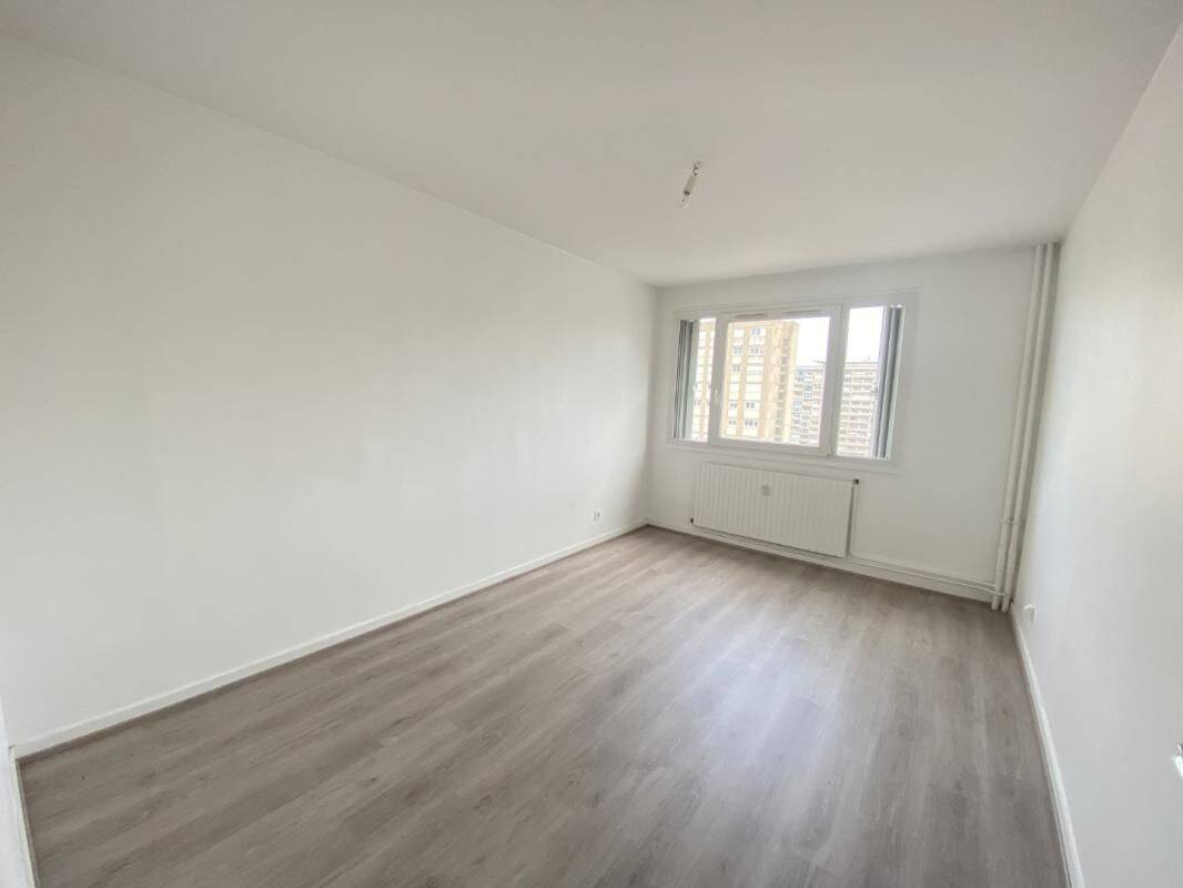 APPARTEMENT — 5