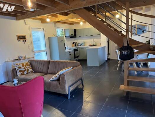 Maison à vendre 338 000 € 5 pièces 3 chambres 81 m² 1 255 m² de terrain Le Tour-du-Parc 56370