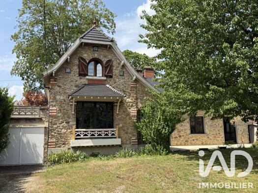 Maison à vendre 569 000 € 7 pièces 4 chambres 148 m² 727 m² de terrain Les Bords de Seine Soisy-sur-Seine 91450