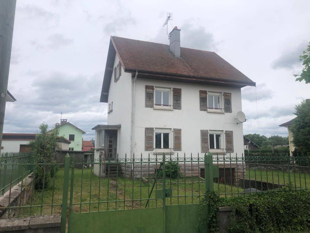 Maison 6 pièces 140 m² · à Saint-Léonard · 140 m² · 145 000 €