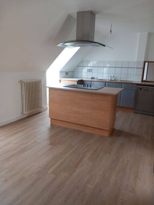 Appartement 4 pièces 84 m² · à Commana · 84 m² · 720 €/mois