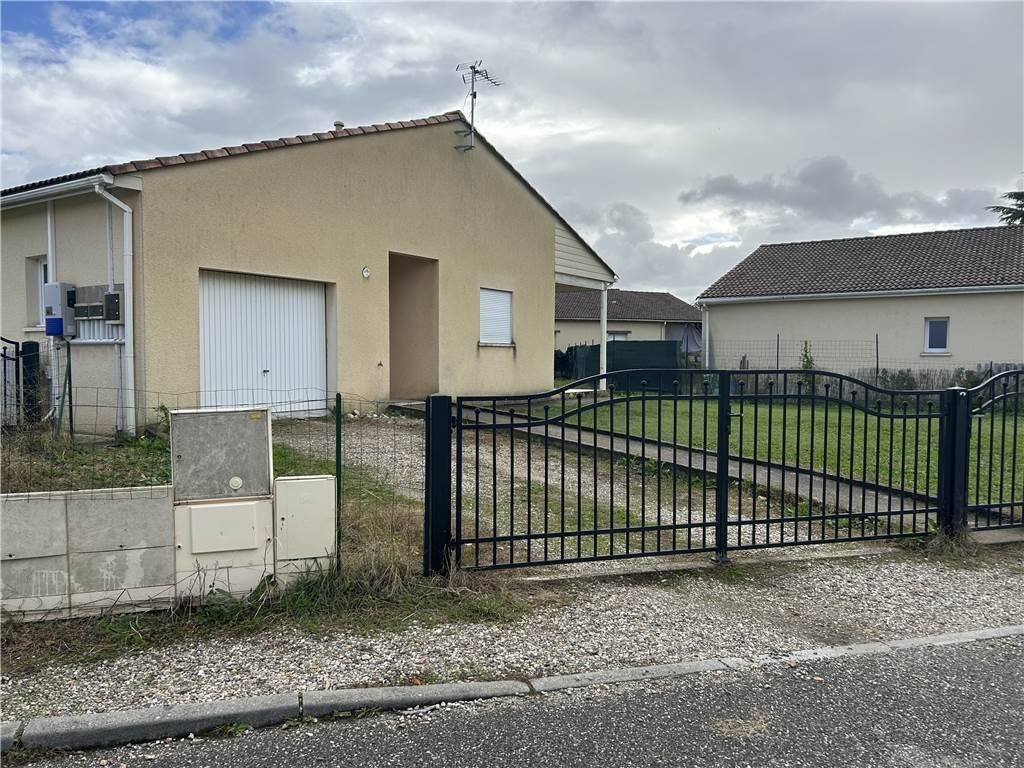 Maison 4 pièces 107 m² · à Tonneins · 107,4 m² · 765 €