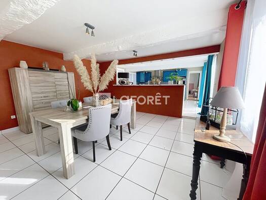 Maison à vendre 184 000 € 6 pièces 5 chambres 190 m² 555 m² de terrain Bussus-lès-Yaucourt 80135