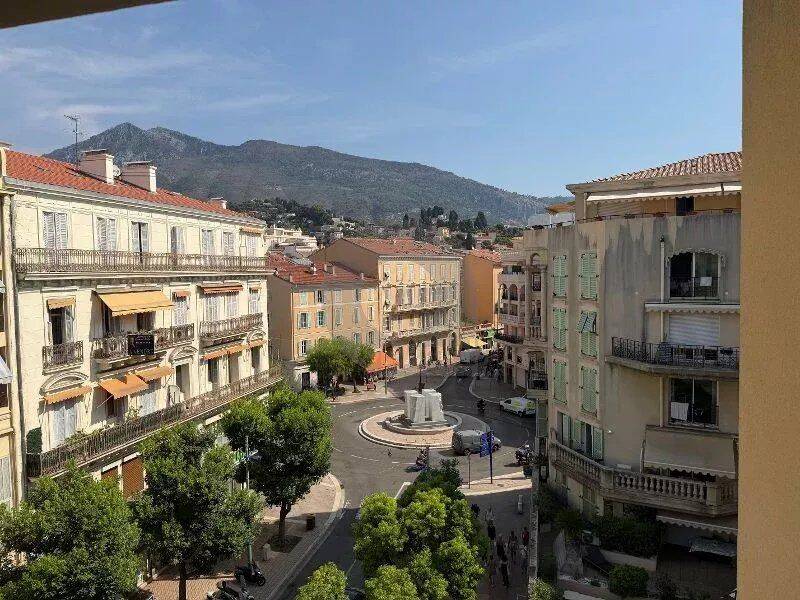 Appartement 2 pièces · à Menton · 1 110 €/mois