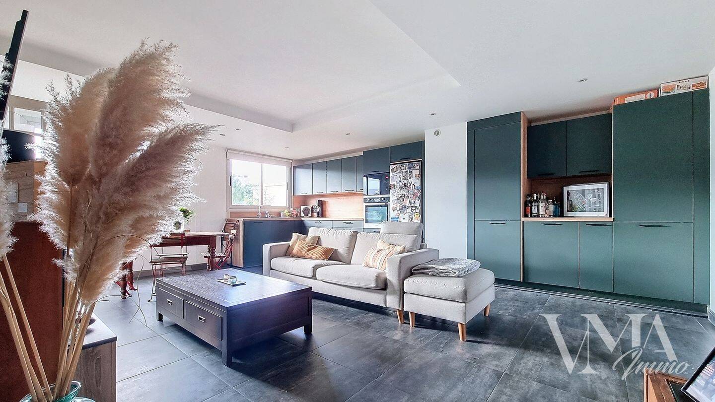 Appartement 3 pièces 87 m² · à Lyon 5ème Arrondissement · 86,7 m² · 1 610 €/mois
