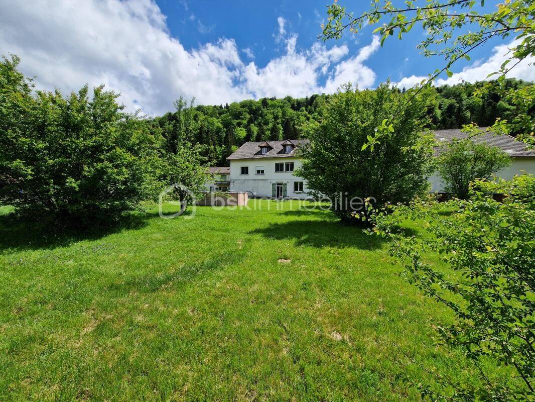 Appartement 7 pièces 189 m² · à Clairvaux-les-Lacs · 189,2 m² · 215 500 €