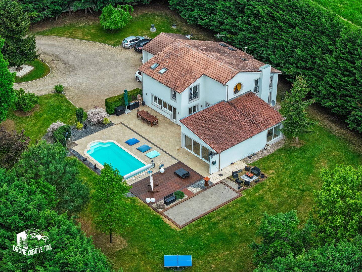 Maison 7 pièces 280 m² · à Coin-lès-Cuvry · 280 m² · 650 000 €