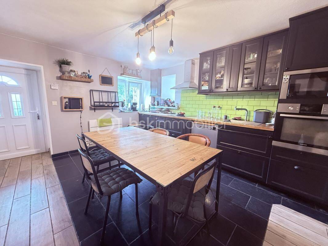 Maison 4 pièces 108 m² · à Esson · 108 m² · 180 000 €