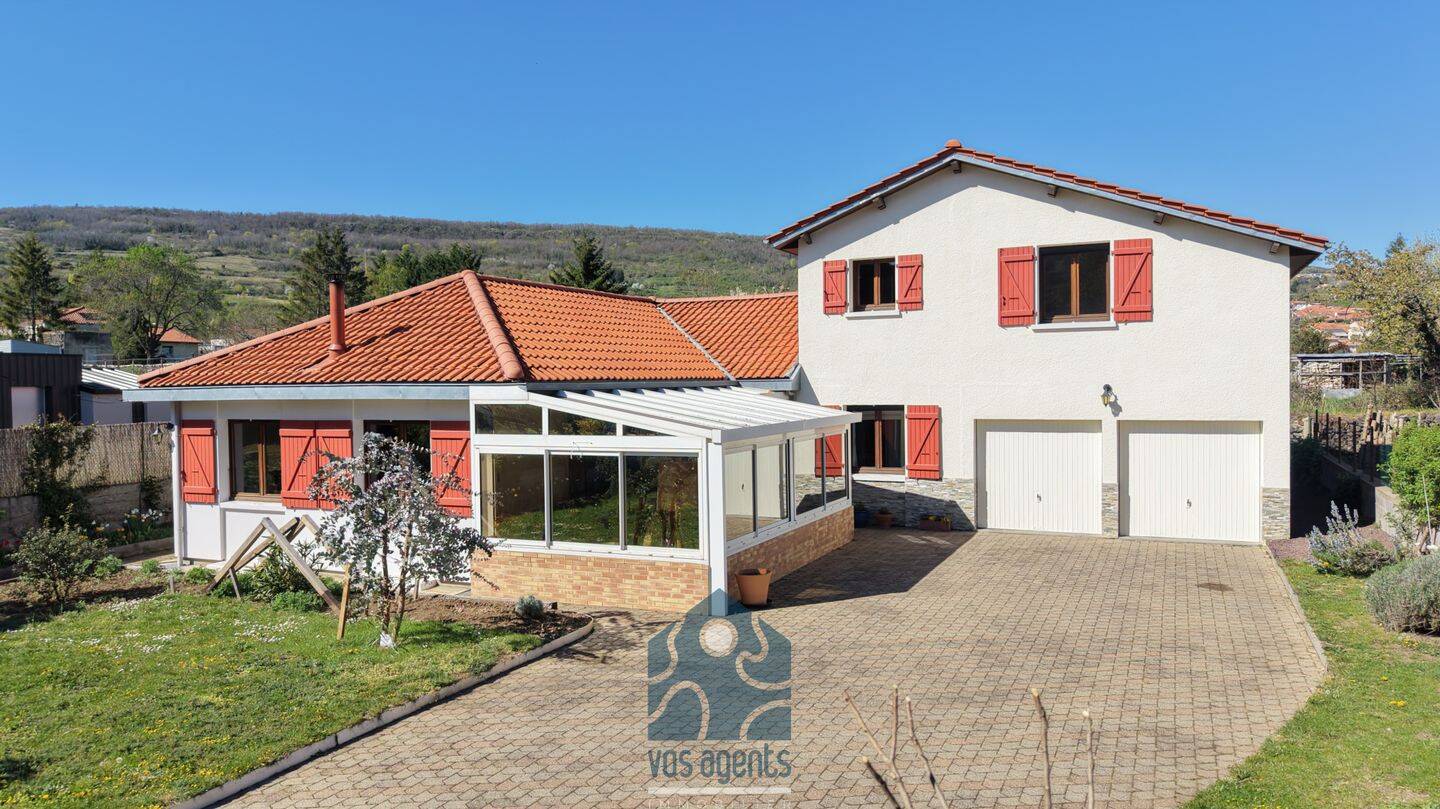 Maison 7 pièces 172 m² · à Saint-Amant-Tallende · 172 m² · 435 000 €