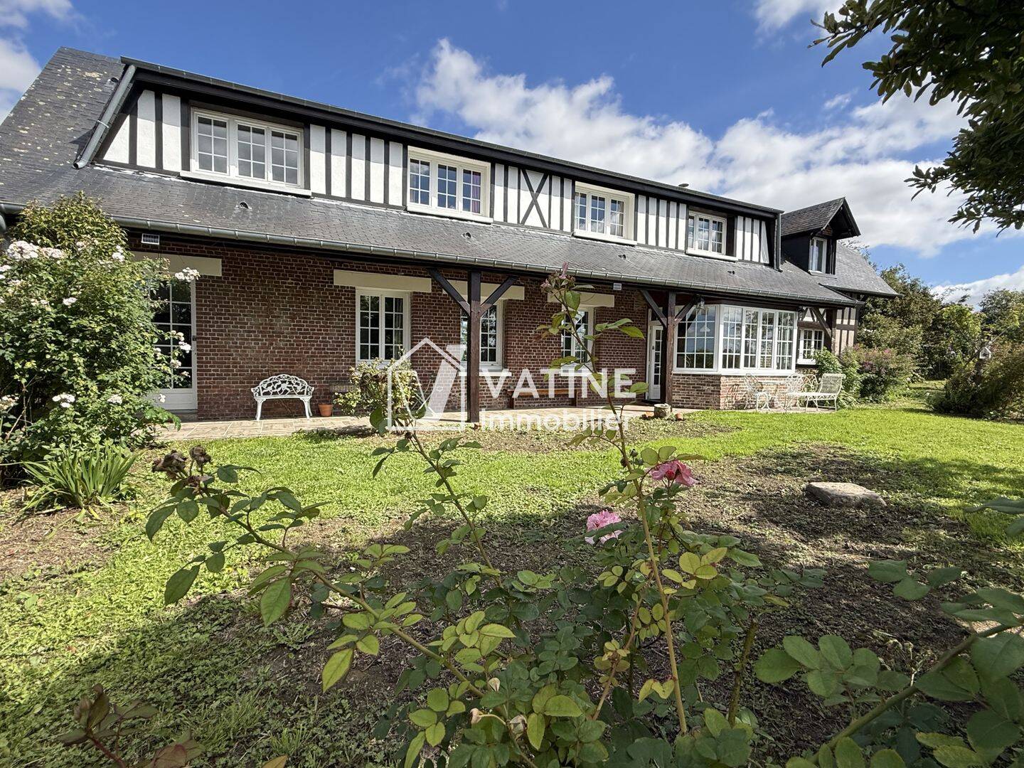 Maison 7 pièces 180 m² · à Saint-Valery-en-Caux · 180 m² · 305 000 €