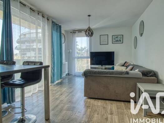 Appartement à vendre 199 500 € 3 pièces 2 chambres 61 m² Étage 2/3 La Pepiniere-Malesherbes Sarcelles 95200