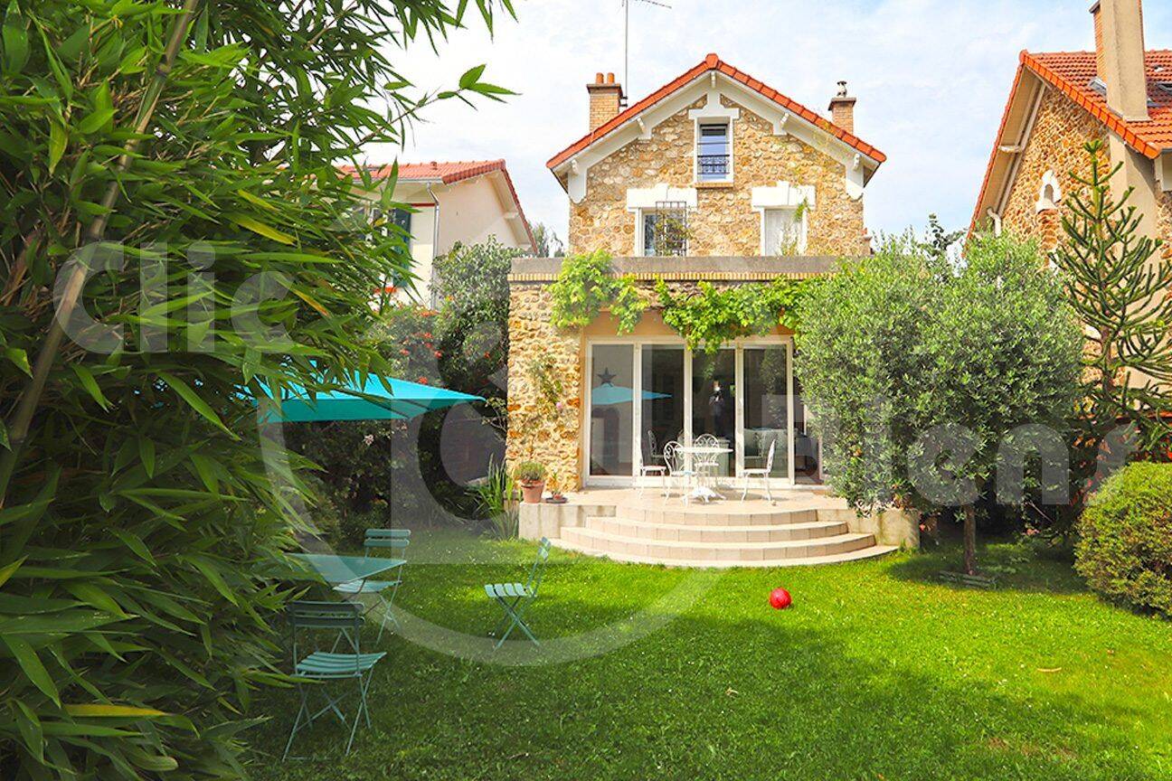 Maison 6 pièces 102 m² · à Viroflay · 102,3 m² · 2 856 €/mois