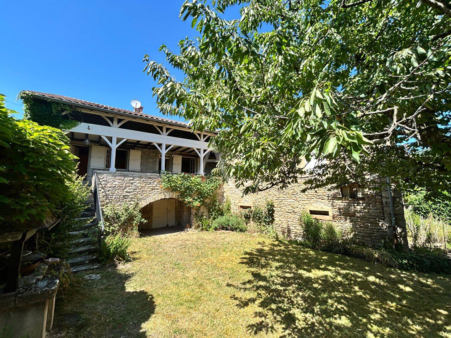Maison 7 pièces 155 m² · à La Roche-Vineuse · 155 m² · 380 000 €