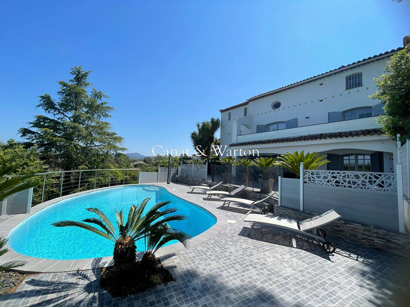 Maison 7 pièces 196 m² · à Saint-Raphaël · 196 m² · 1 180 000 €