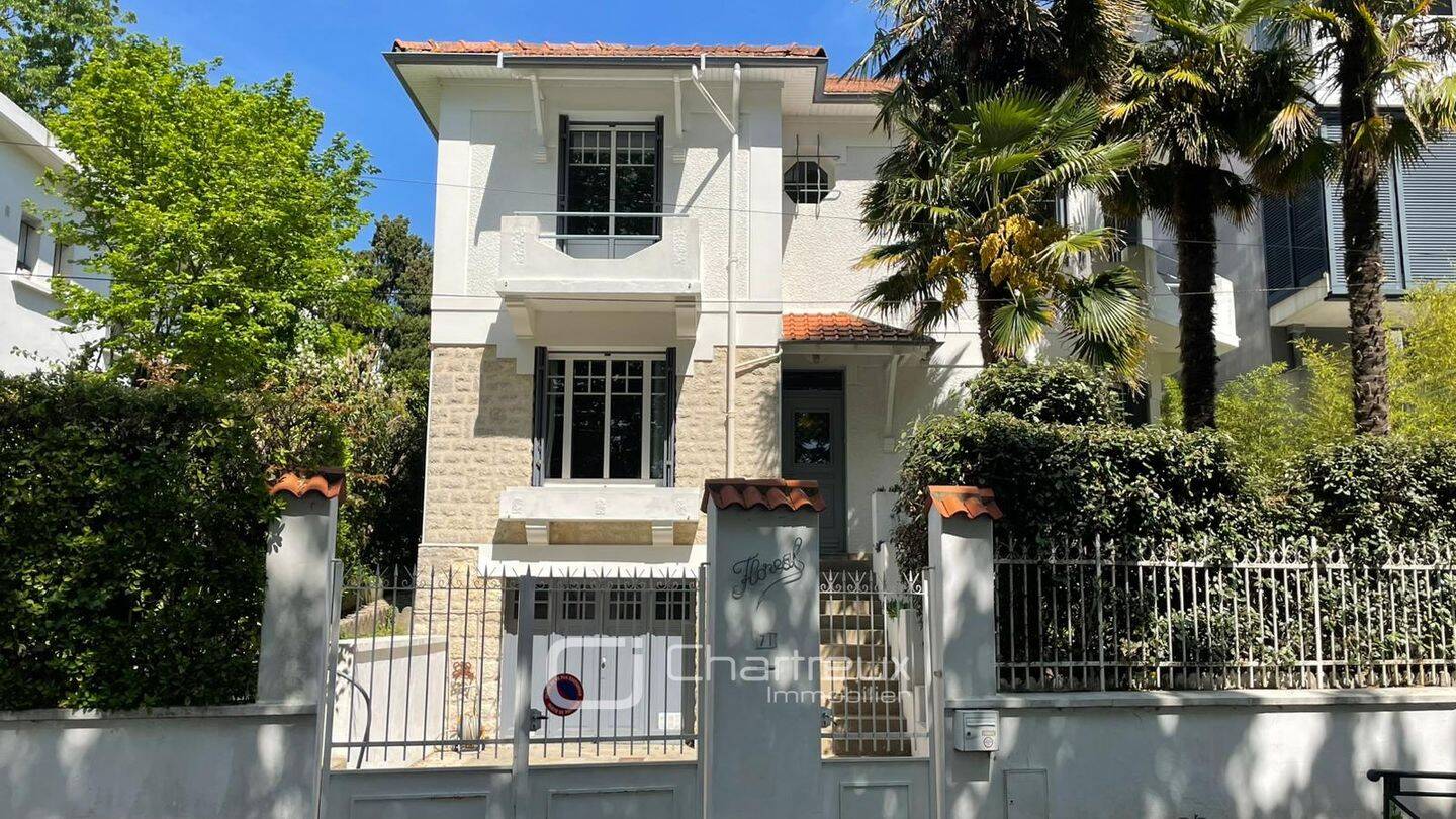 Maison 5 pièces 111 m² · à Royan · 111 m² · 694 600 €