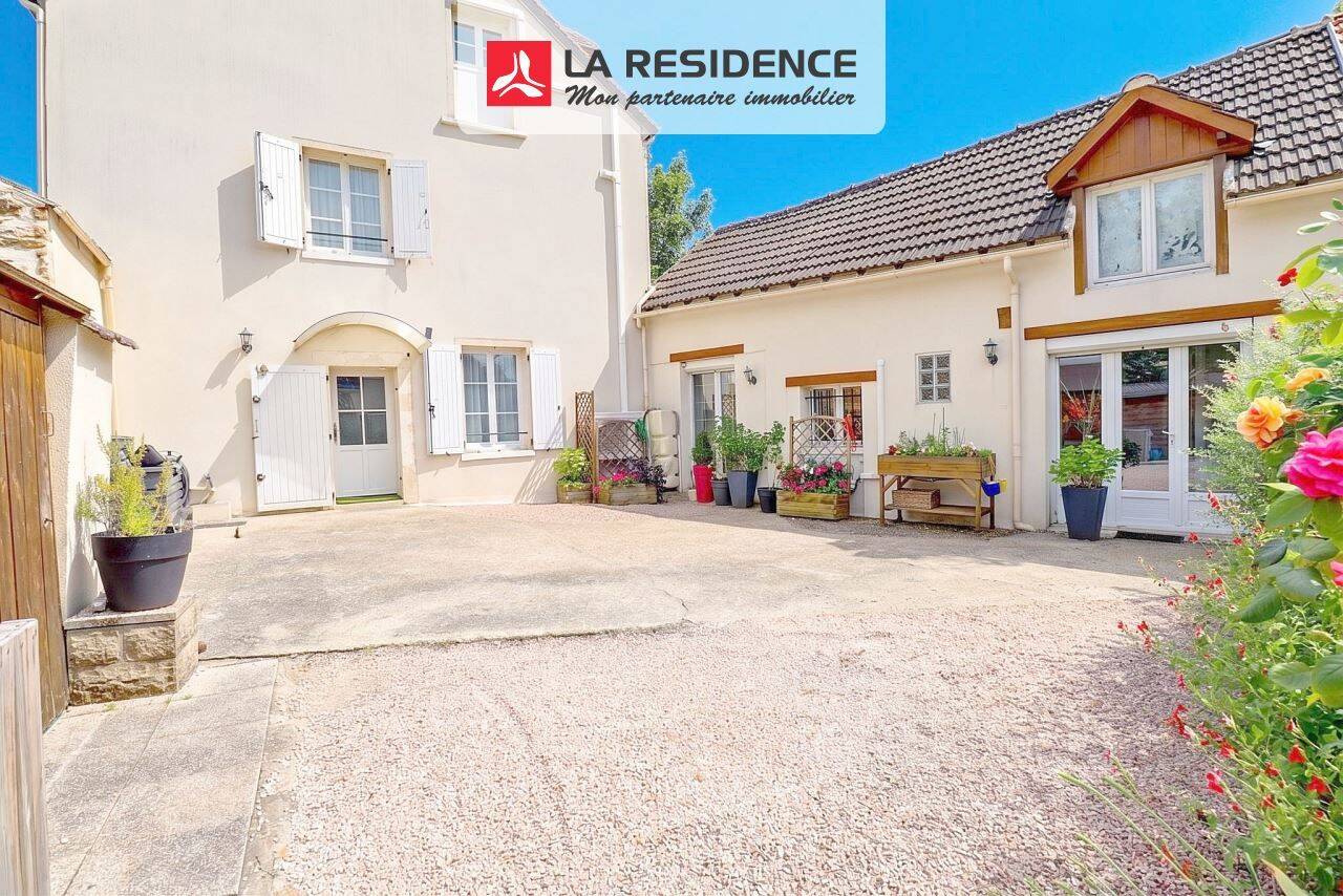 Maison 7 pièces 147 m² · à Jouars-Pontchartrain · 147 m² · 499 000 €