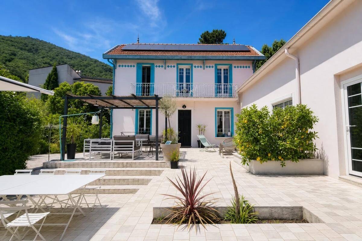 Maison 12 pièces 304 m² · à Amélie-les-Bains-Palalda · 304 m² · 790 000 €