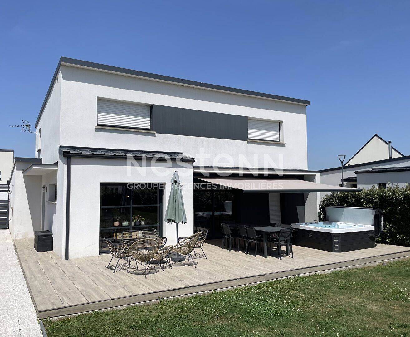 Maison 6 pièces 140 m² · à Locqueltas · 140 m² · 472 500 €