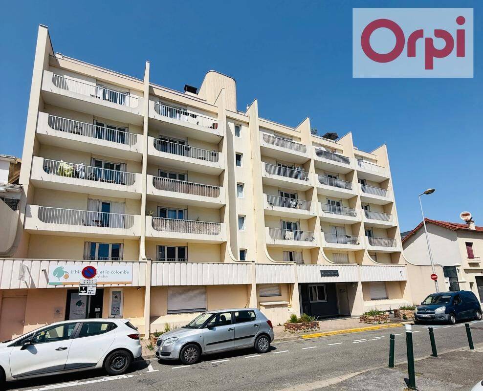 Appartement 1 pièce 40 m² · à Alfortville · 40,1 m² · 1 090 €
