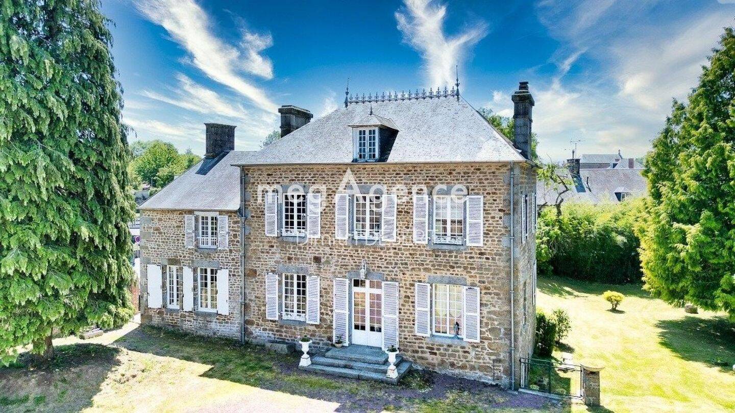 Maison 10 pièces 231 m² · à Athis-Val de Rouvre · 231 m² · 395 000 €