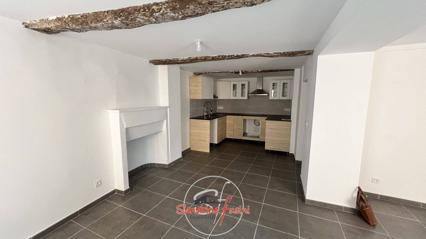 Appartement 4 pièces 92 m² · à Bouyon · 91,8 m² · 1 050 €/mois