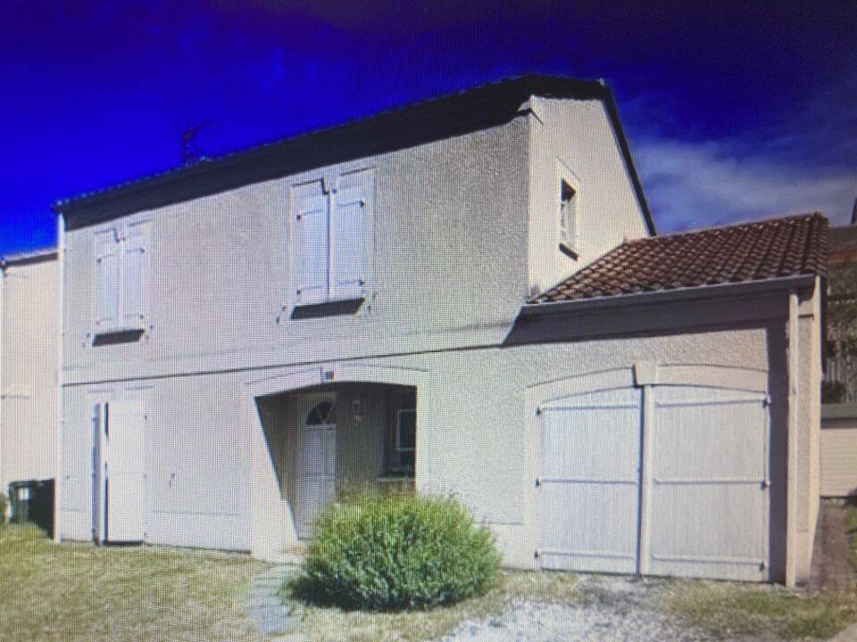 Maison 6 pièces 110 m² · à Mérignac · 110 m² · 1 556 €/mois