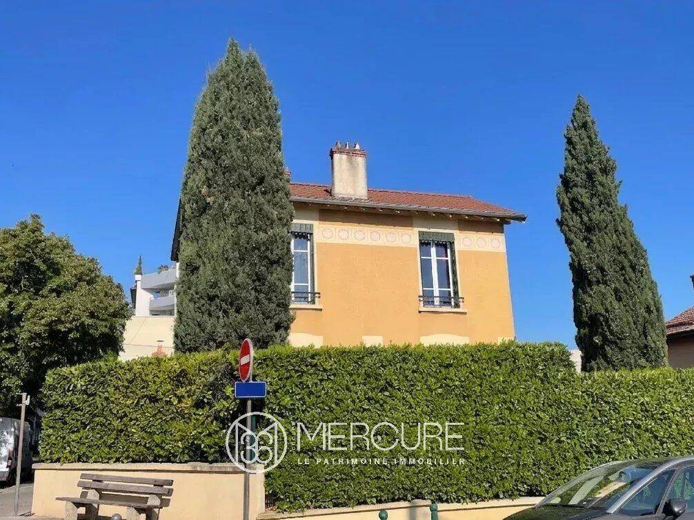 Maison 5 pièces 155 m² · à Lyon 4ème Arrondissement · 155 m² · 1 290 000 €
