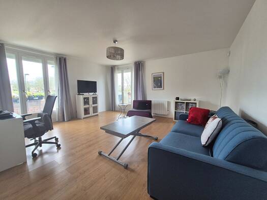 Appartement à vendre 219 000 € 2 pièces 1 chambre 52 m² Étage 1/3 La Sourderie-Nord Montigny-le-Bretonneux 78180