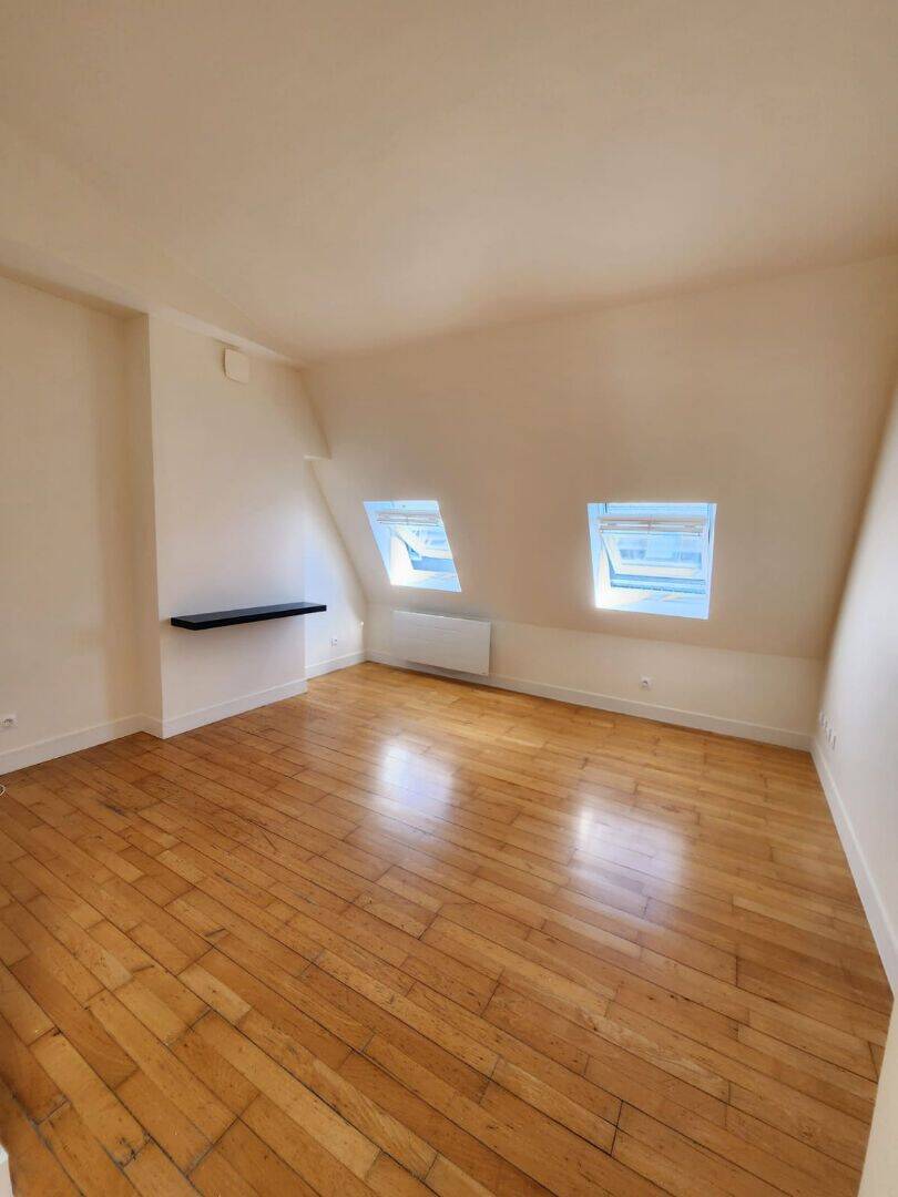 Appartement 2 pièces 35 m² · à Paris 16ème Arrondissement · 34,5 m² · 1 315 €/mois