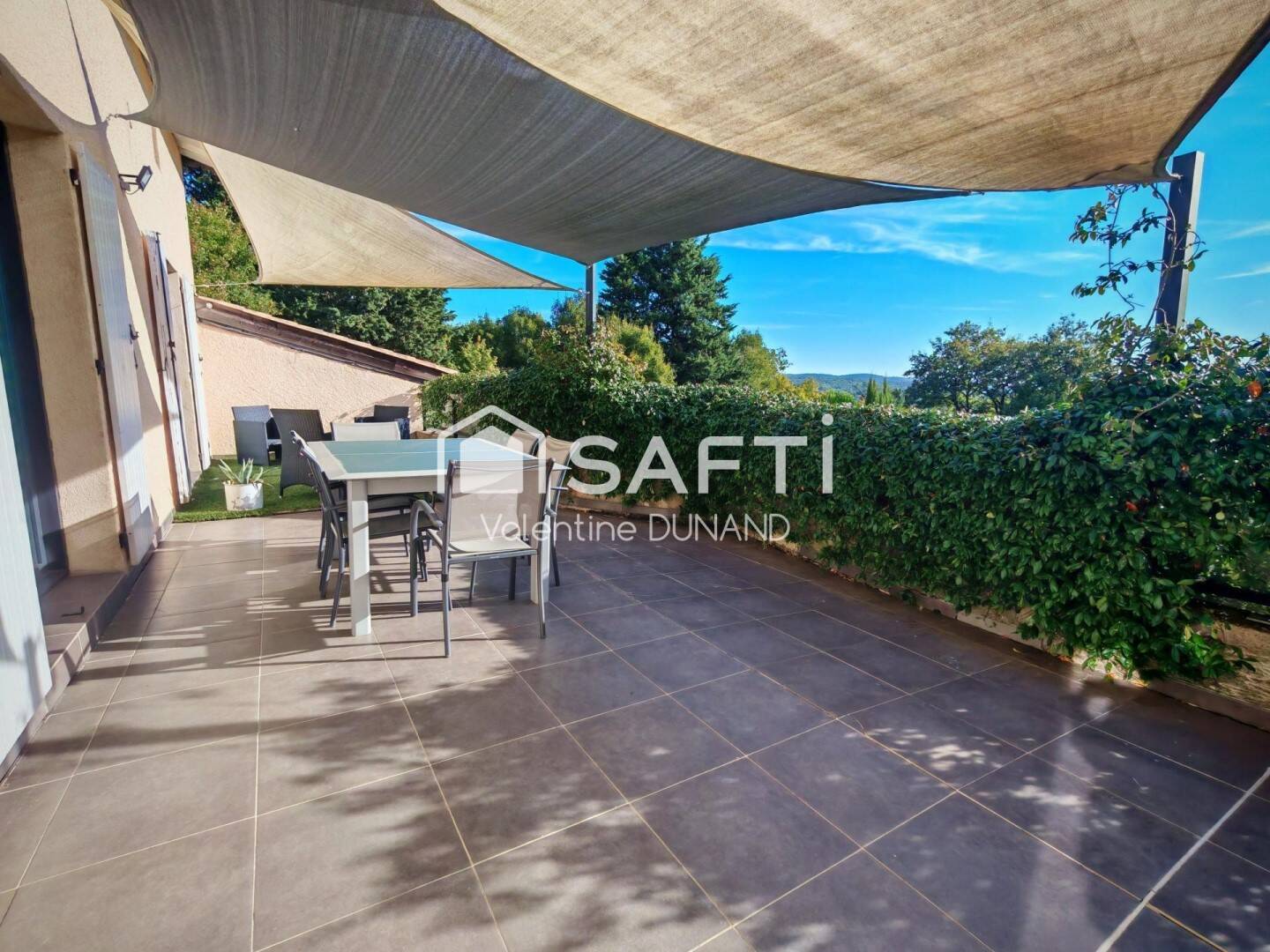 Maison 6 pièces 226 m² · à Tourves · 226 m² · 675 000 €