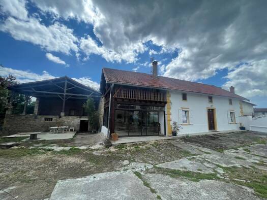 Maison à vendre 240 000 € 6 pièces 3 chambres 250 m² 2 840 m² de terrain Figarol 31260