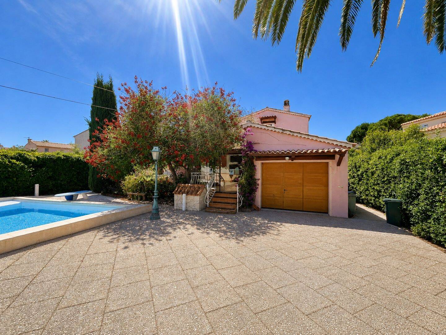 Maison 7 pièces 160 m² · à Six-Fours-les-Plages · 160 m² · 650 000 €