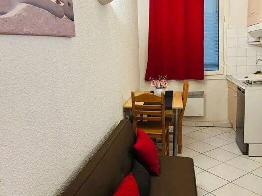 Appartement à louer - logement étudiant 640 € 1 pièce 20 m² 1er étage Aix-en-Provence 13080