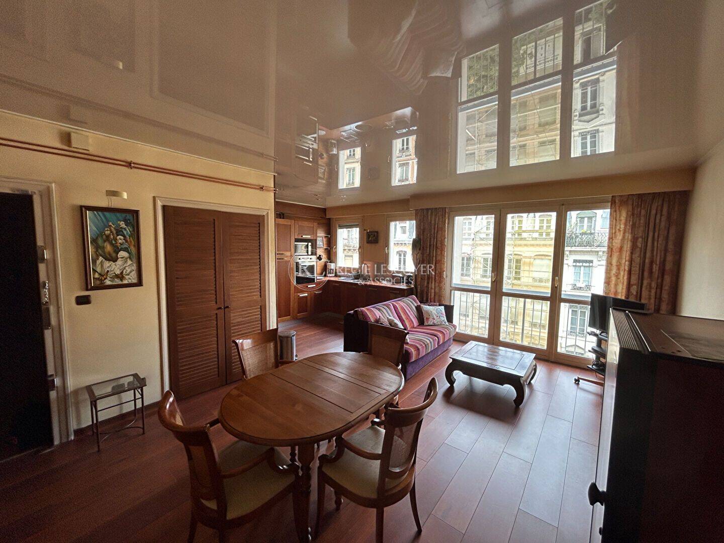 Appartement 2 pièces 53 m² · à Lyon 2ème Arrondissement · 52,6 m² · 1 100 €/mois