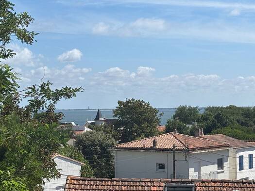 Appartement à vendre 394 800 € 4 pièces 3 chambres 88 m² Étage 1/2 Pontaillac Royan 17200