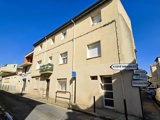 Immeuble à vendre 630 000 € 335 m² Gambetta Nîmes 30000